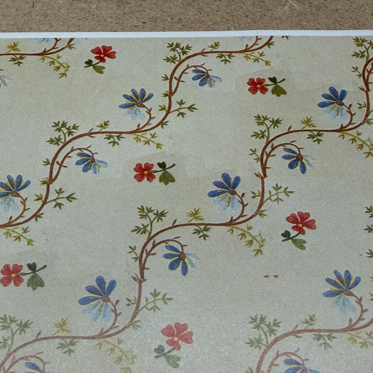 1:12 Scale Miniature Floral Trellis Wallpaper with Printed Border, 18-11/16 x 10-7/16 inch, DIY Dollhouse Supply (cream)