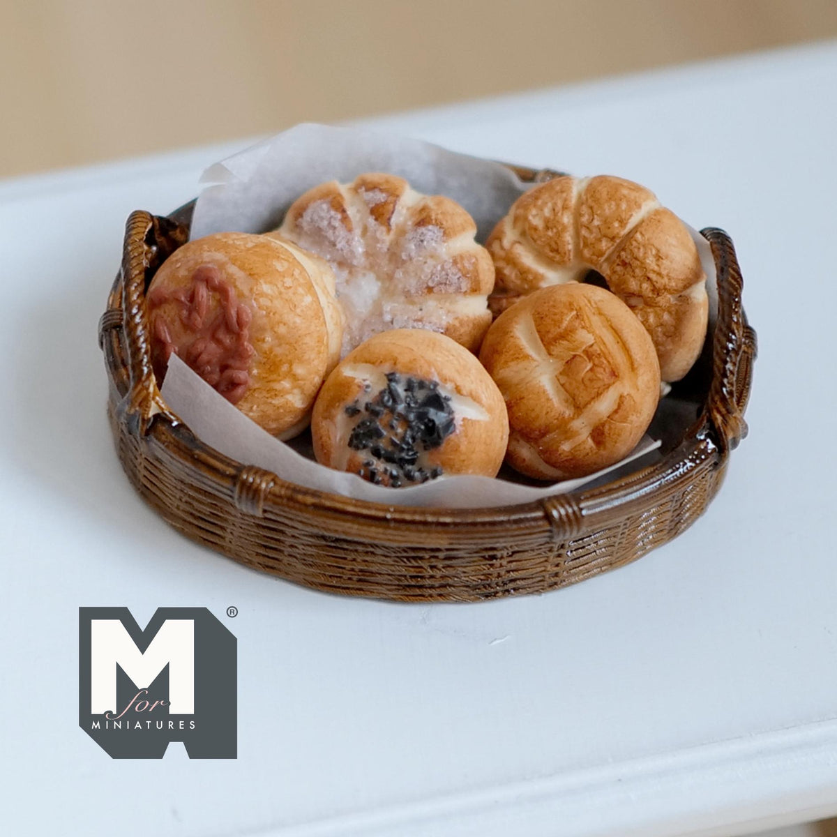 1:12 Scale Miniature Bakery Set with Oval Basket Set of 6 - D064