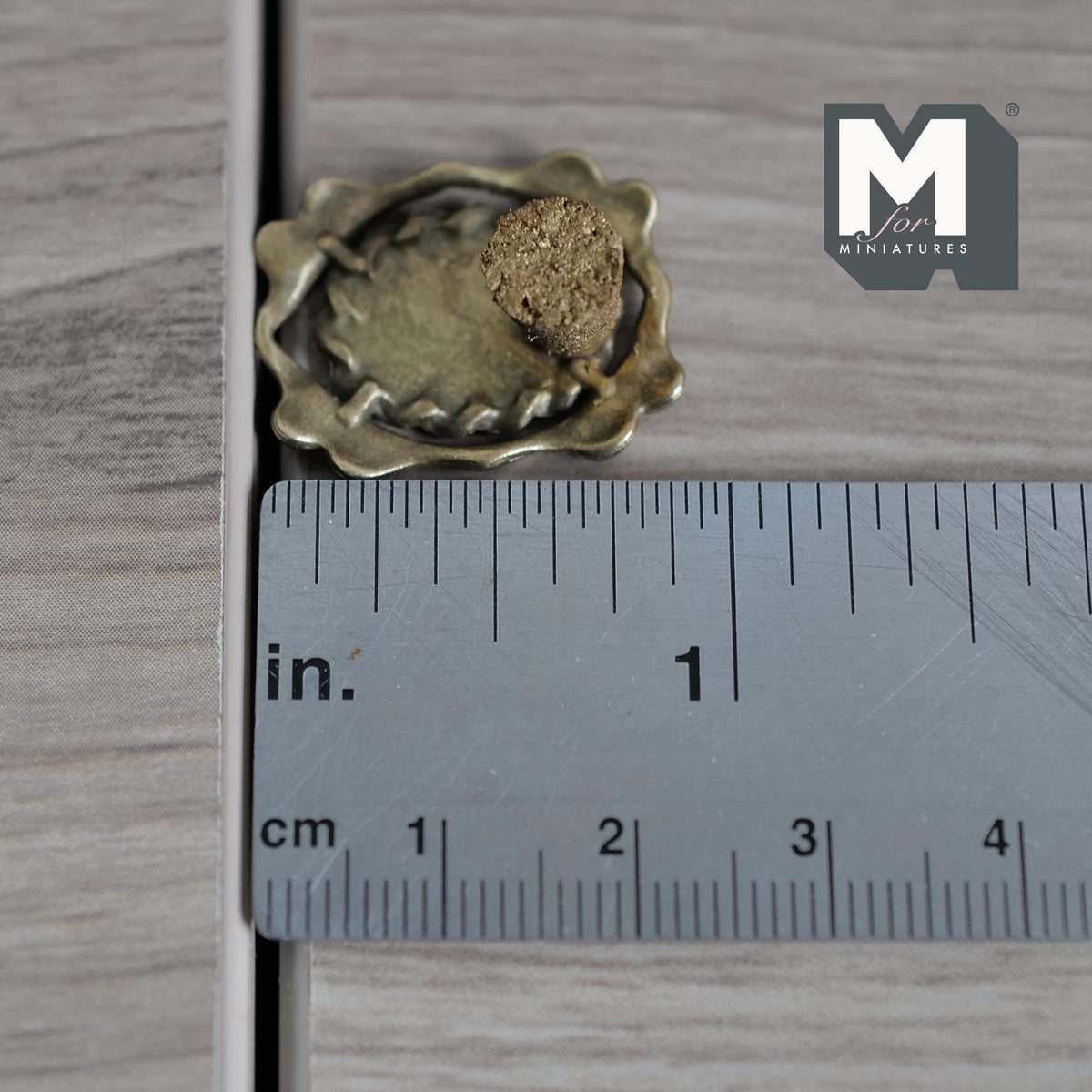 Miniature Portrait Frame 1:12 Scale Dollhouse Metal Oval Photo Frame with Stand 7/8 inch tall - B052