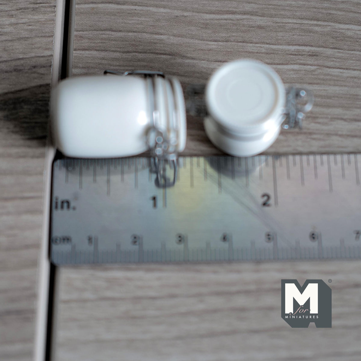 Miniature Swing Top Jars 1:12 Scale Dollhouse Kitchen Large Size Clamp Lid Flip Top Storage Canisters Set of 2 (beige) - A025