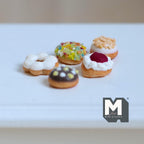 Miniature Donuts Set of 5 , 1:12 Scale Dollhouse Bakery Accessories Food 3/8 inch dia. (style b) - E024