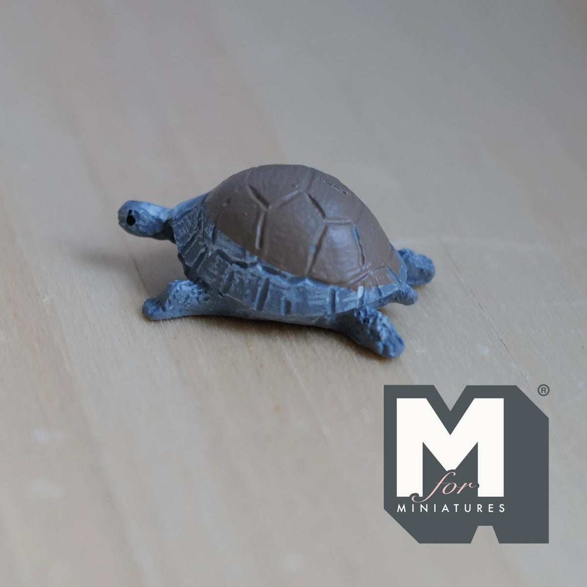Miniature Tortoise , 1:12 Scale Dollhouse Garden Turtle (cast resin) - G047