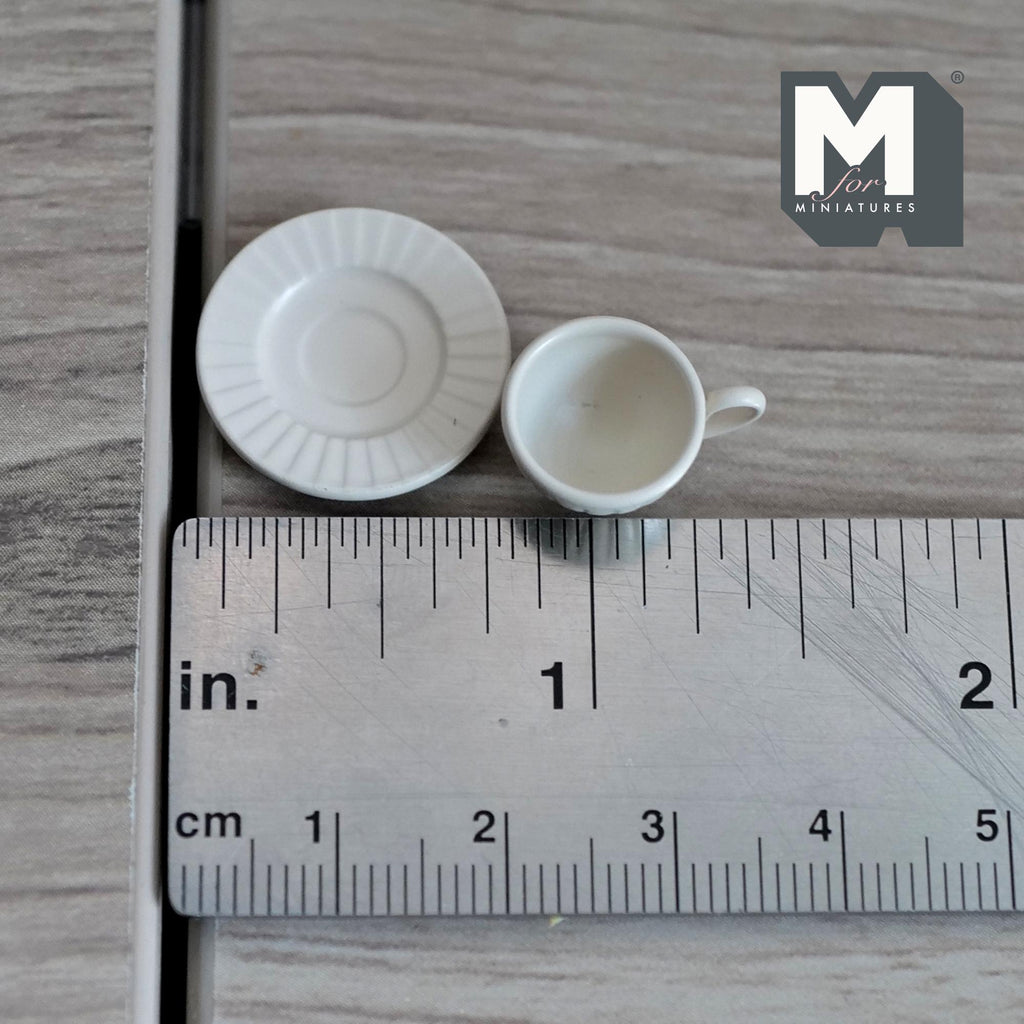 Miniature Coffee Cup and Saucer Set 1:12 Scale Dollhouse Tea Cup Drinkware Set of 2 (beige) (metal) - F071