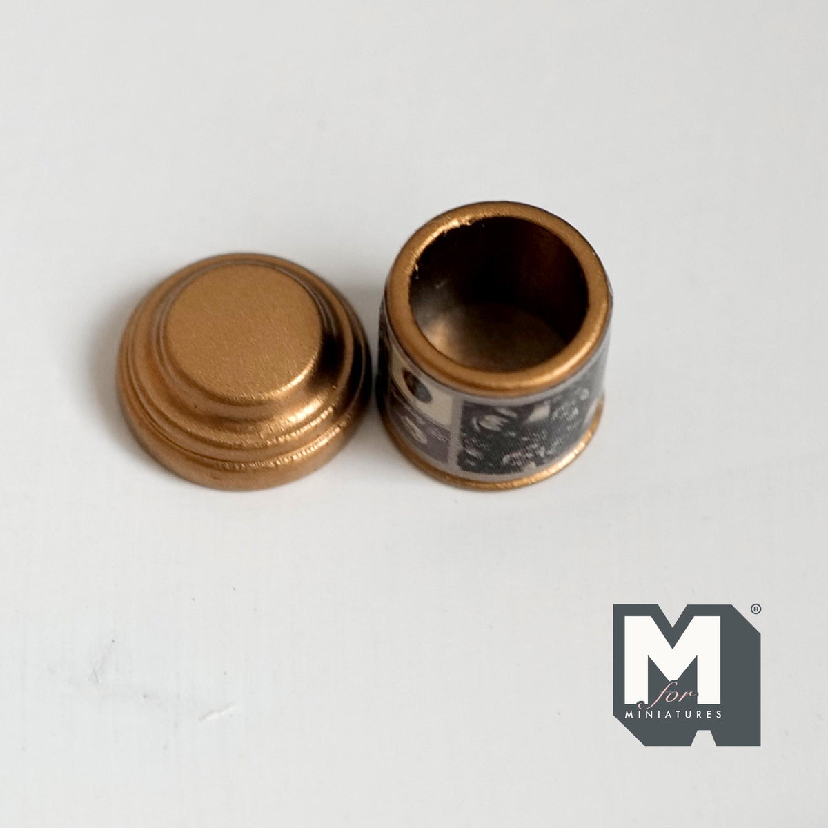 Miniature Coffee Tin 1:12 Scale Dollhouse Kitchen Accessories Coffee Powder Round Tin with Lid 7/16 inch tall (metal) (style a) - H024