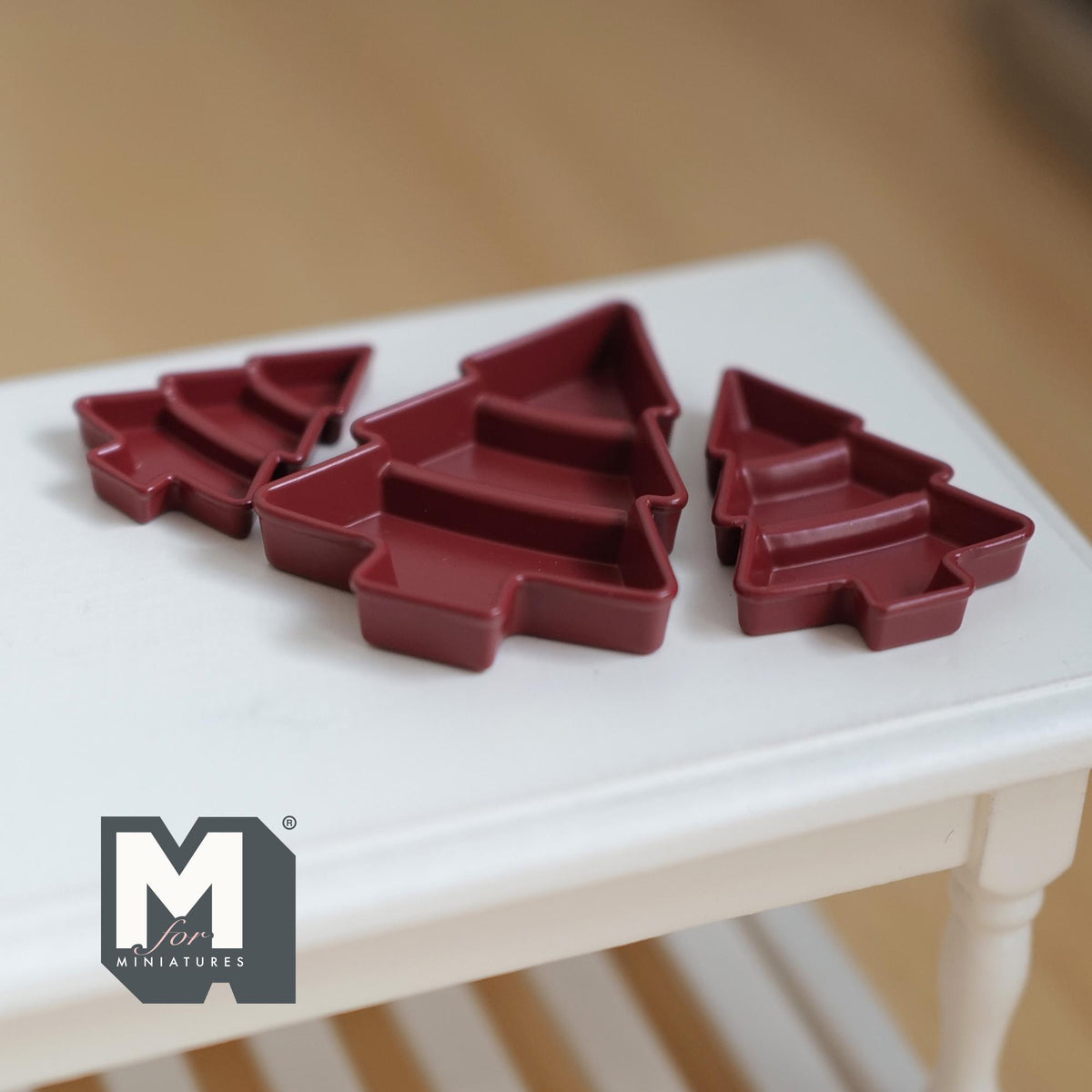Miniature Christmas Tree Shaped Trays,  1:12 Scale Dollhouse Christmas Accessories Set of 3 (deep red) (metal) - G067