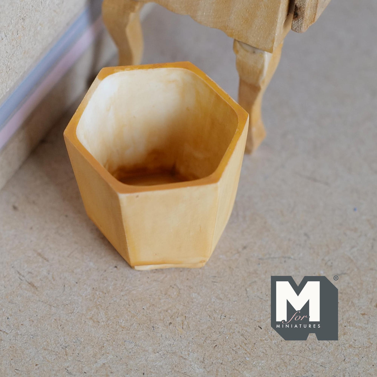 Miniature Weathered Hexagon Planter Pot 1:12 Scale Dollhouse Garden Large Size Geometric Tree Planter 1-1/4 inch tall (beige) - B074