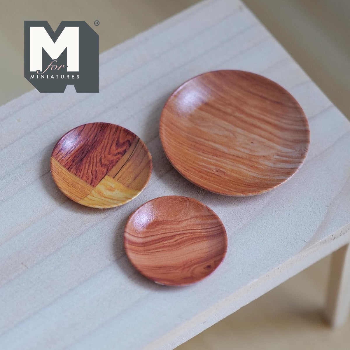 Dollhouse Faux Wood Plates 1:12 Scale Miniature Decorative Dishes 3 Piece Set (plastic) - B048