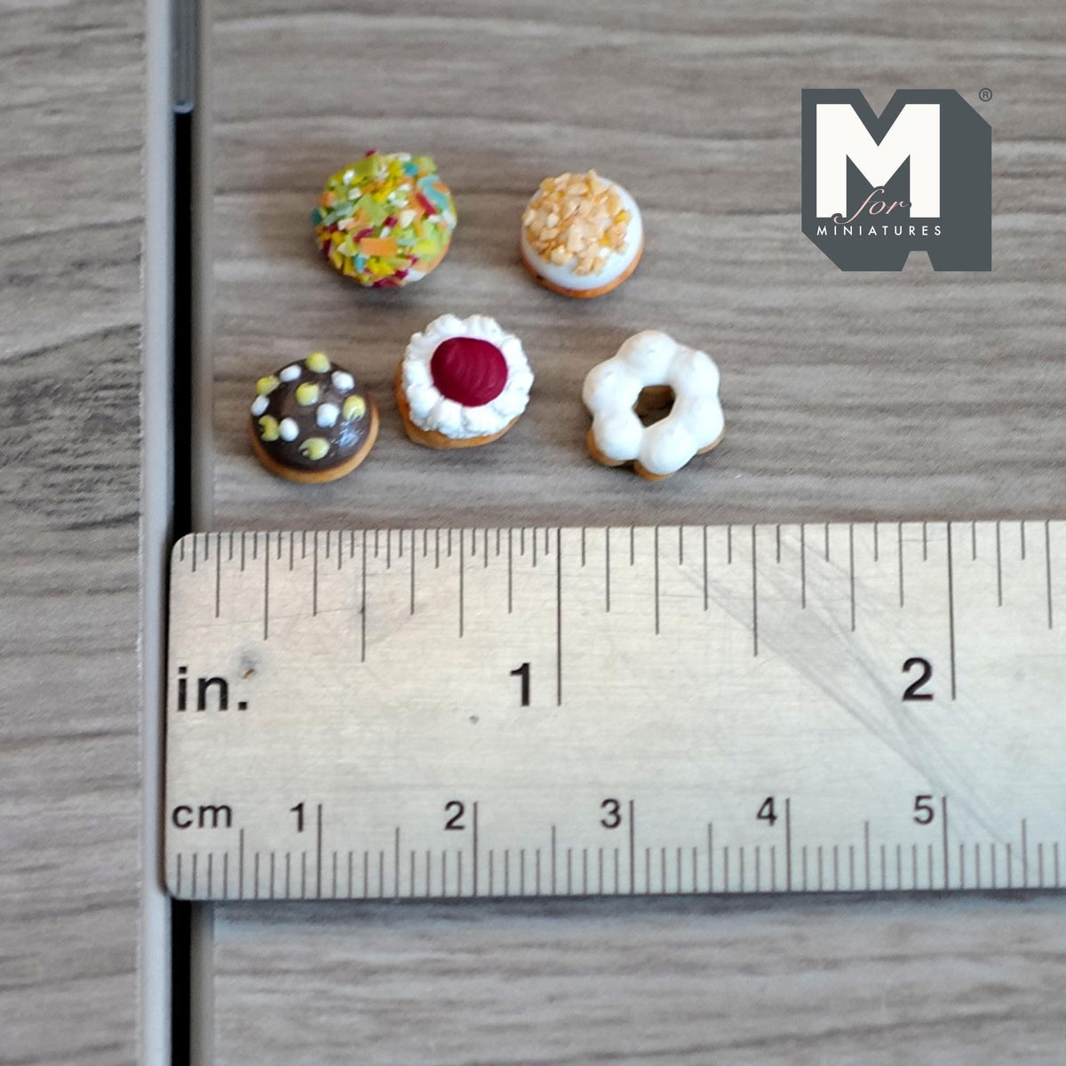 Miniature Donuts Set of 5 , 1:12 Scale Dollhouse Bakery Accessories Food 3/8 inch dia. (style b) - E024