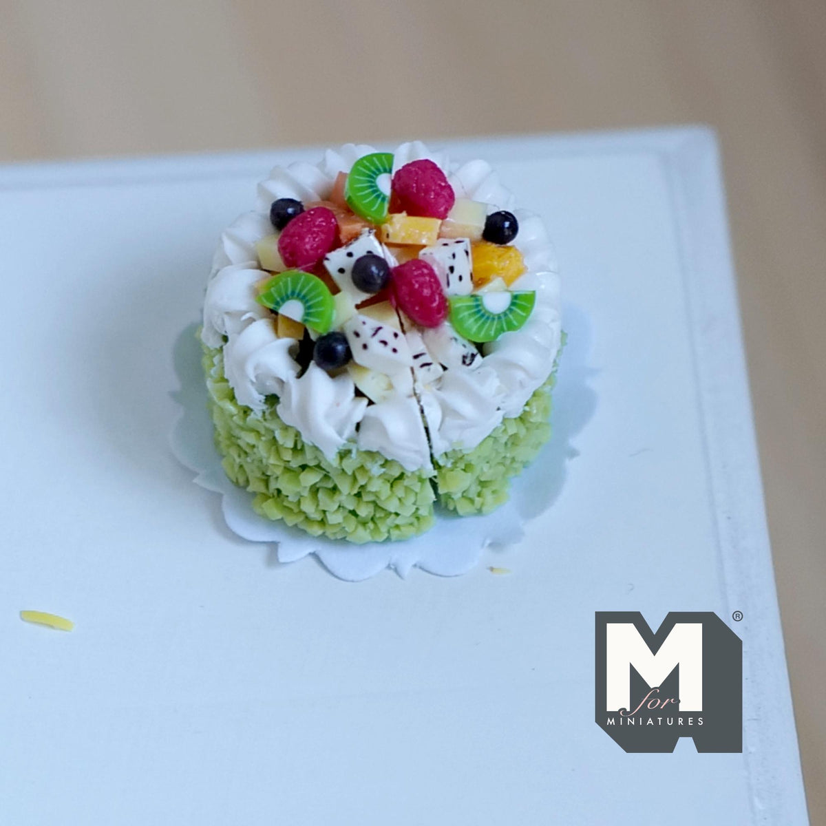 Miniature Sliced Mixed Fruit Cake 1:12 Scale Dollhouse Dessert Kiwi Strawberry Mango Cake - E014