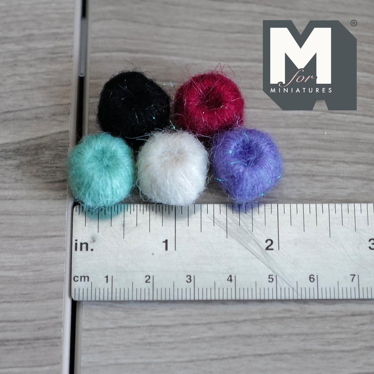 5-Piece Miniature Yarn Ball Set | 1:12 Scale Dollhouse Sewing Room Accessories Random Colors 9/16 inch tall - C009