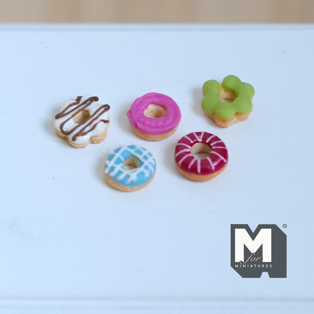Miniature Donuts Set of 5 , 1:12 Scale Dollhouse Bakery Accessories Food 3/8 inch dia. (style a) - E062