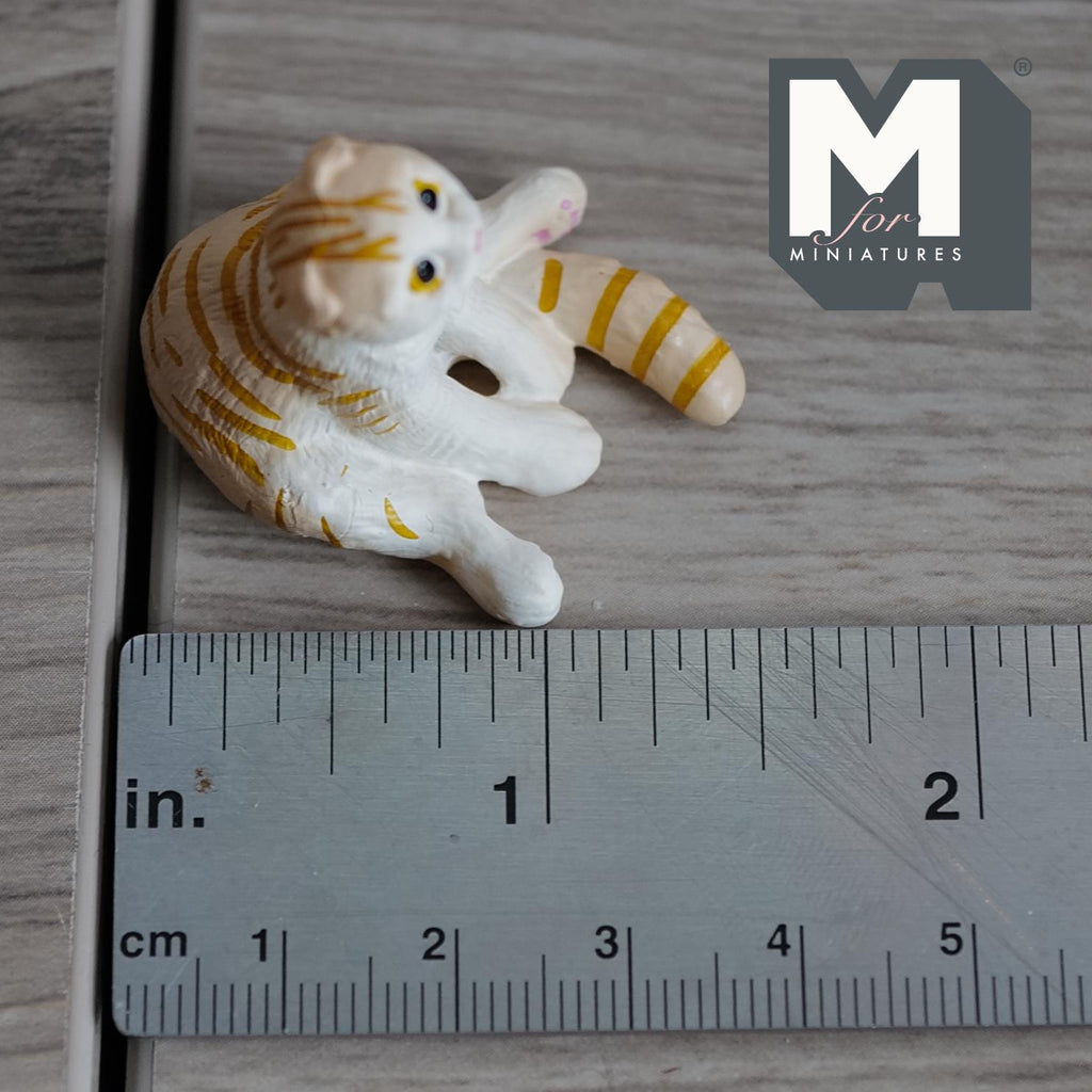 1:12 Scale Miniature Scottish Fold Tabby Cat Dollhouse Pet Figurine1-3/16 inch tall - C070