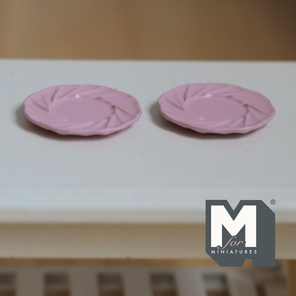 1:12 Scale Miniature Dining Plates Set of 2 Dollhouse Kitchen Tableware 7/8 inch dia. (L) (pink) (metal) - A030