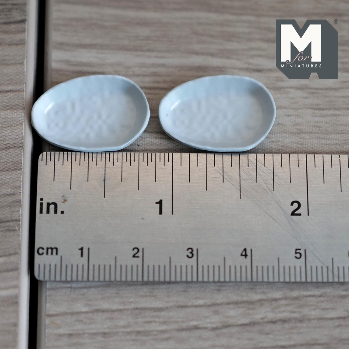 Miniature Irregular Shaped Food Trays Set of 2, 1:12 Scale Dollhouse Kitchen Decor Tableware 7/8 inch long(cool gray)(metal)(style b) - A034