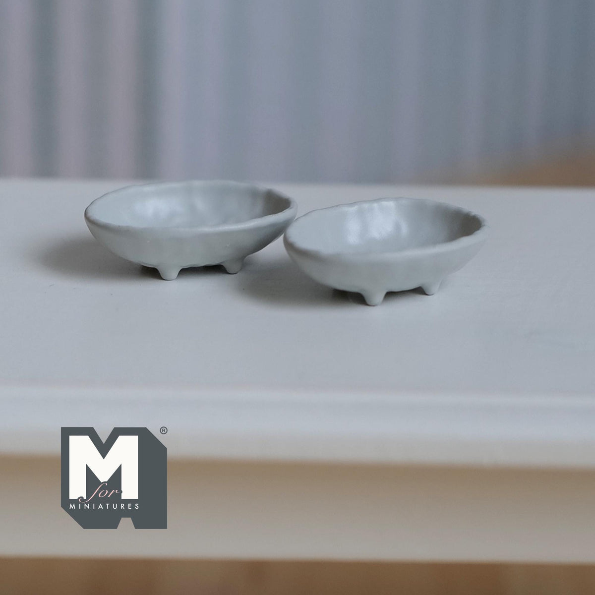 Miniature Irregular Shaped Food Bowls Set of 2, 1:12 Scale Dollhouse Kitchen Decor Tableware 13/16 inch long(cool gray)(metal)(style f)-A034