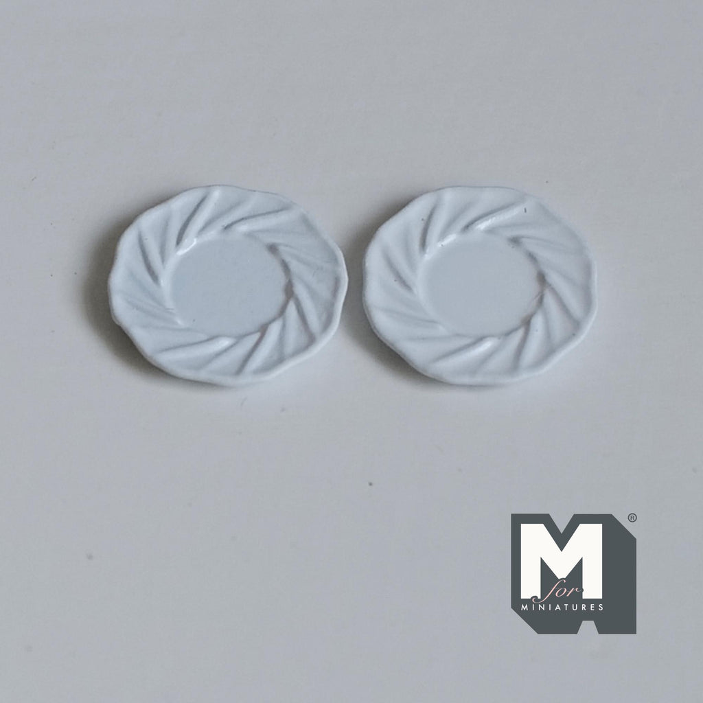 Miniature Dining Plates Set of 2 , 1:12 Scale Dollhouse Supplies Tableware 1/2 inch dia.  (white) (S) - A030