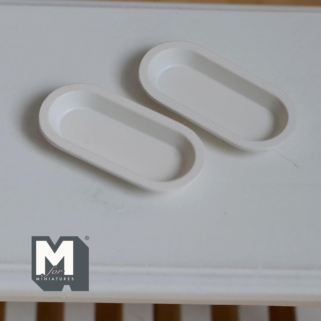 Miniature Oval Plates 1:12 Scale Dollhouse Tableware Oblong Plates Set of 2 , 1-1/4 inch long (white) (metal) - A044