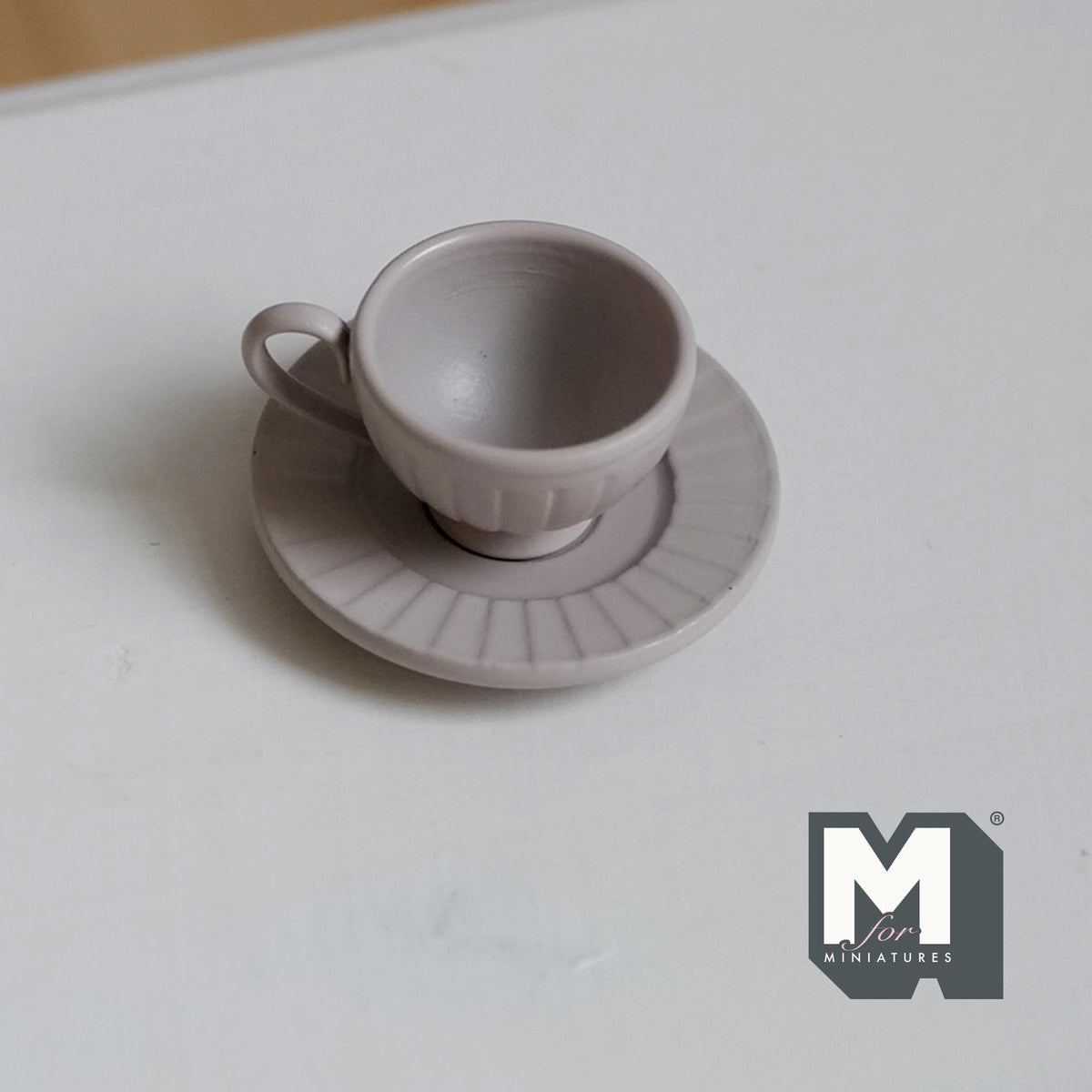 Miniature Coffee Cup and Saucer Set 1:12 Scale Dollhouse Tea Cup Drinkware Set of 2 (gray) (metal) - F071