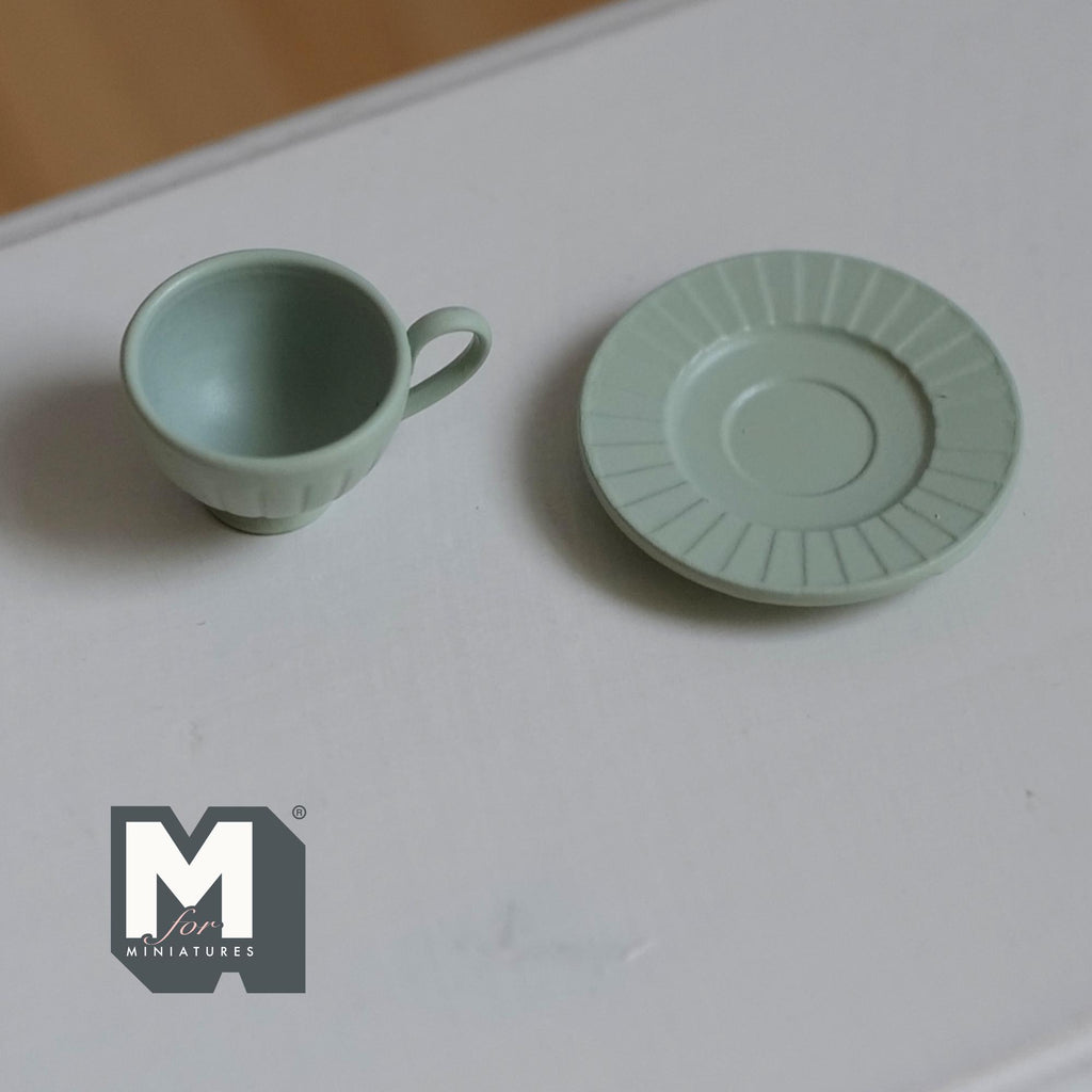 Miniature Coffee Cup and Saucer Set 1:12 Scale Dollhouse Tea Cup Drinkware Set of 2 (green) (metal) - F071