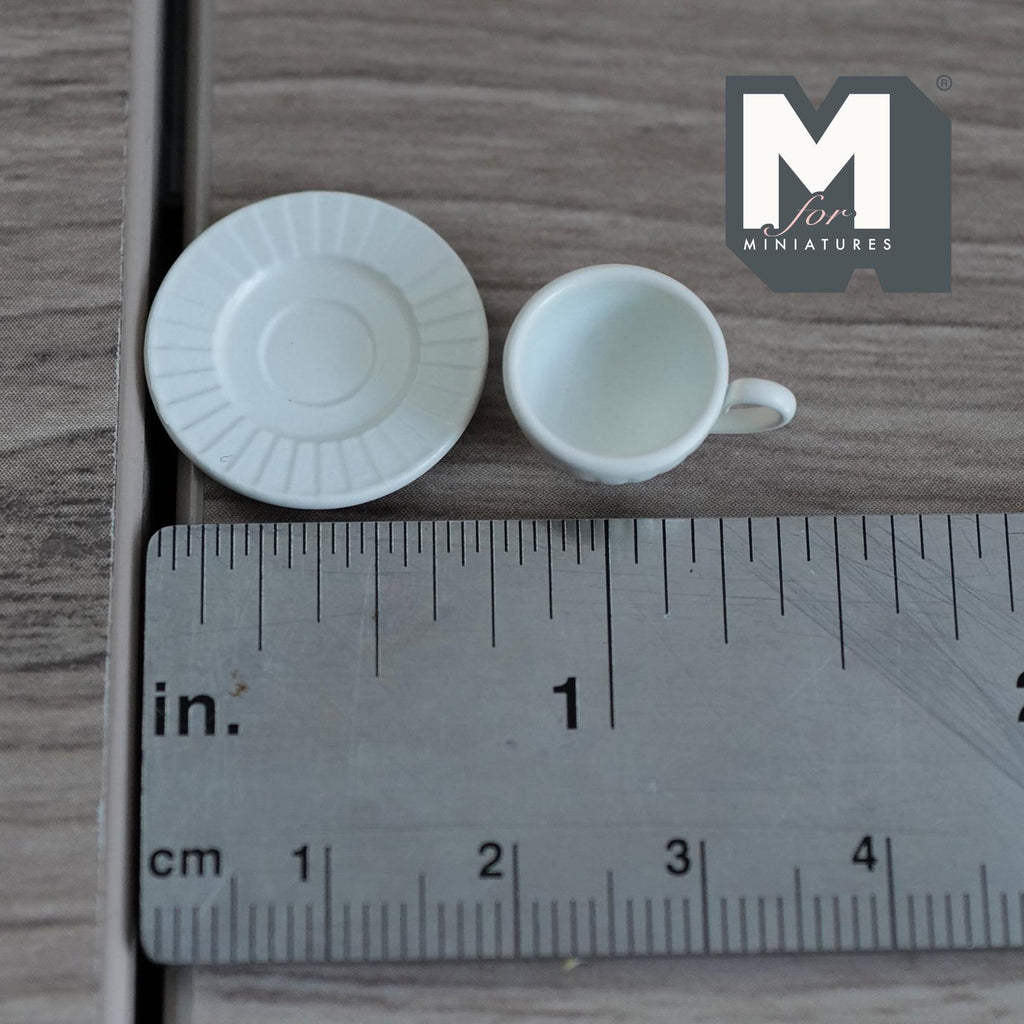 Miniature Coffee Cup and Saucer Set 1:12 Scale Dollhouse Tea Cup Drinkware Set of 2 (cream) (metal) - F071