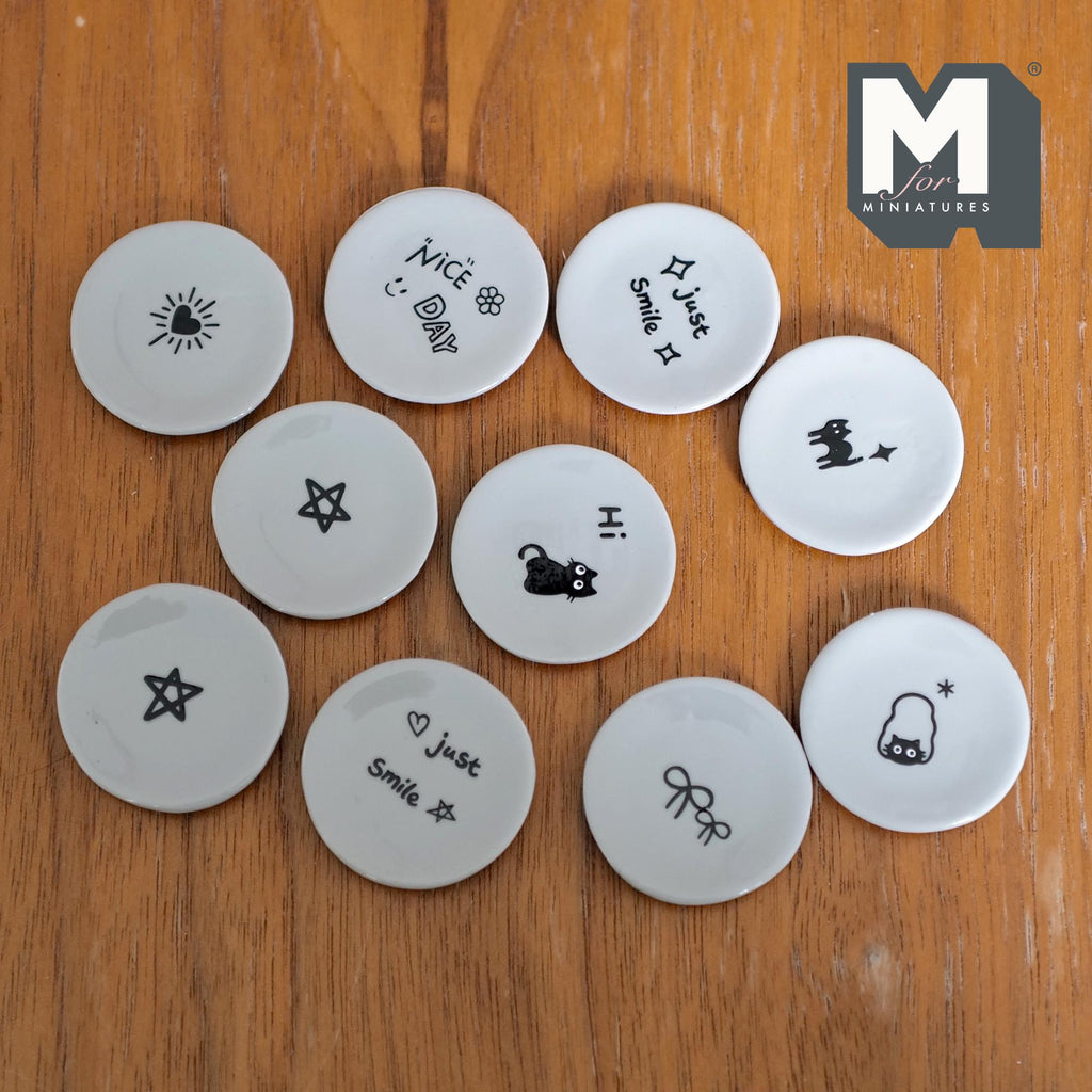 Miniature Plates Large Size Set of 10 , 1:12 Scale Dollhouse Tableware Cats and Stars 1-1/4 inch dia. (gray) - A041