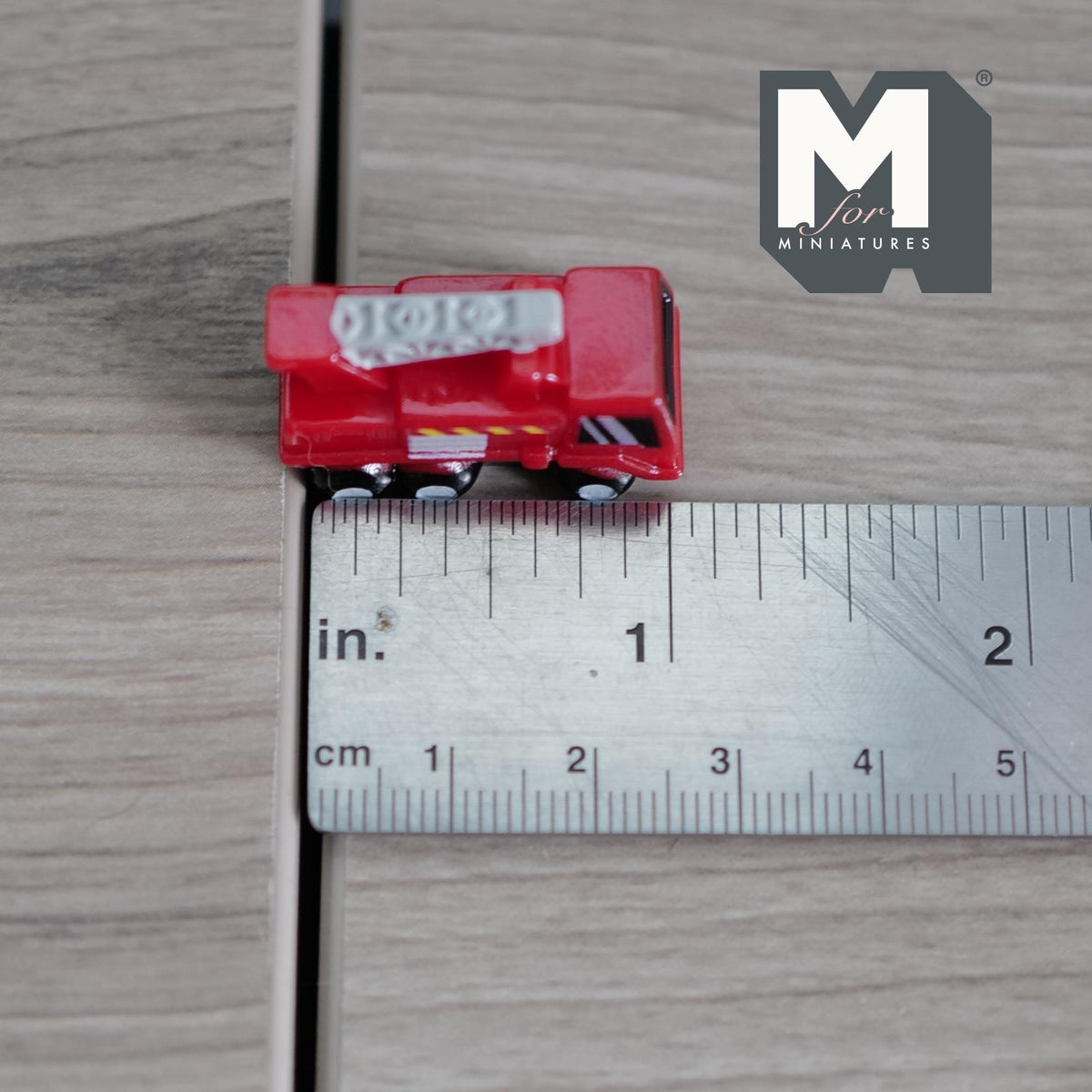 Miniature Fire Truck 1:12 Scale Fire Engine Dollhouse Playroom Decor 11/16 inch tall (resin) - G079