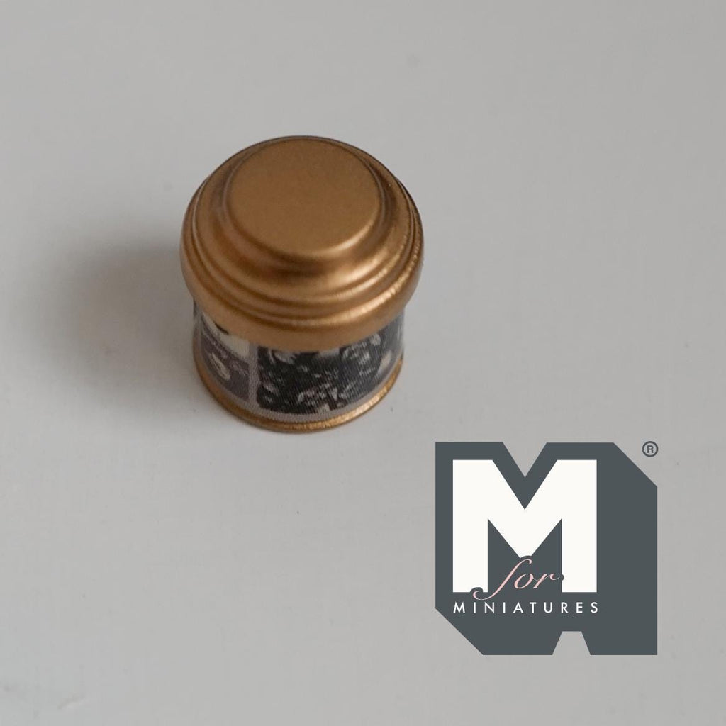 Miniature Coffee Tin 1:12 Scale Dollhouse Kitchen Accessories Coffee Powder Round Tin with Lid 7/16 inch tall (metal) (style a) - H024