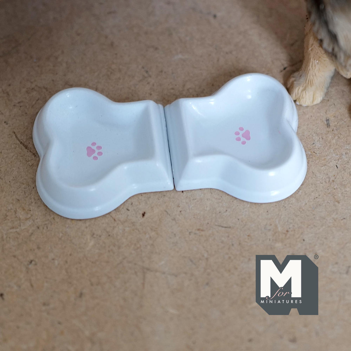 Miniature Dog Food Bowls Bone Shape Bowls Set of 2 , Pet Food Bowls Paw Bowls 1-3/16 inch wide (resin) - C064