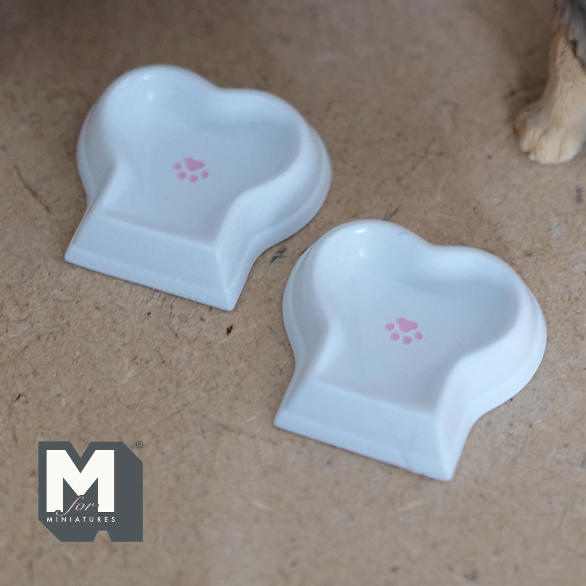 Miniature Dog Food Bowls Bone Shape Bowls Set of 2 , Pet Food Bowls Paw Bowls 1-3/16 inch wide (resin) - C064