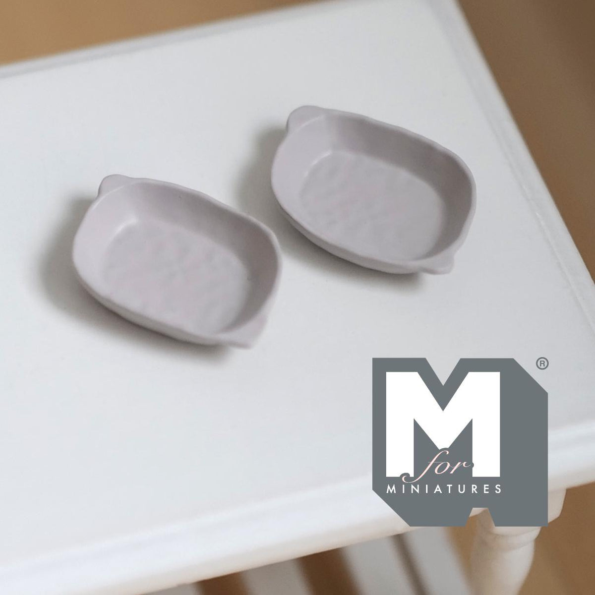 Miniature Irregular Shaped Food Bowls Set of 2, 1:12 Scale Dollhouse Kitchen Decor Tableware 7/8 inch long (warm gray) (metal) - A034