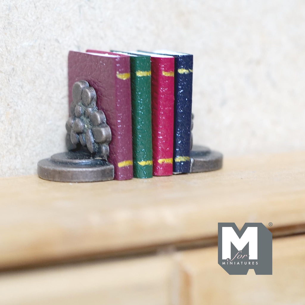 1:12 Scale Dollhouse Miniature Bookends with 4 Books - C036