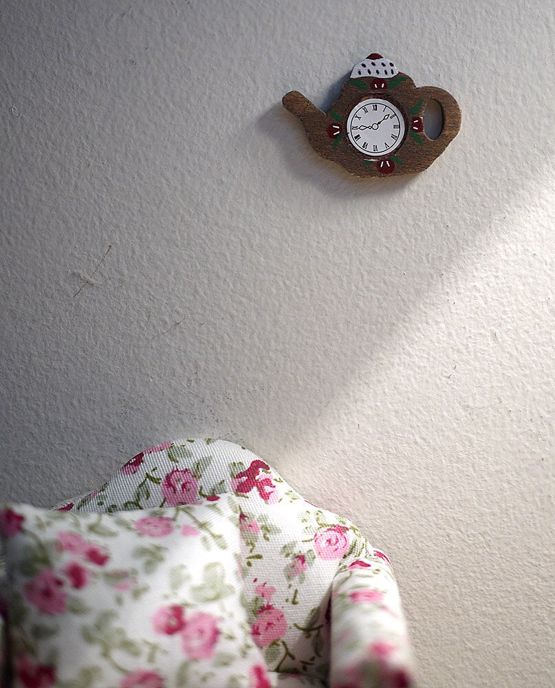 1:12 Scale Miniature Wood Teapot Wall Clock, 1-7/16 inch wide, DIY Dollhouse Supply (non working)