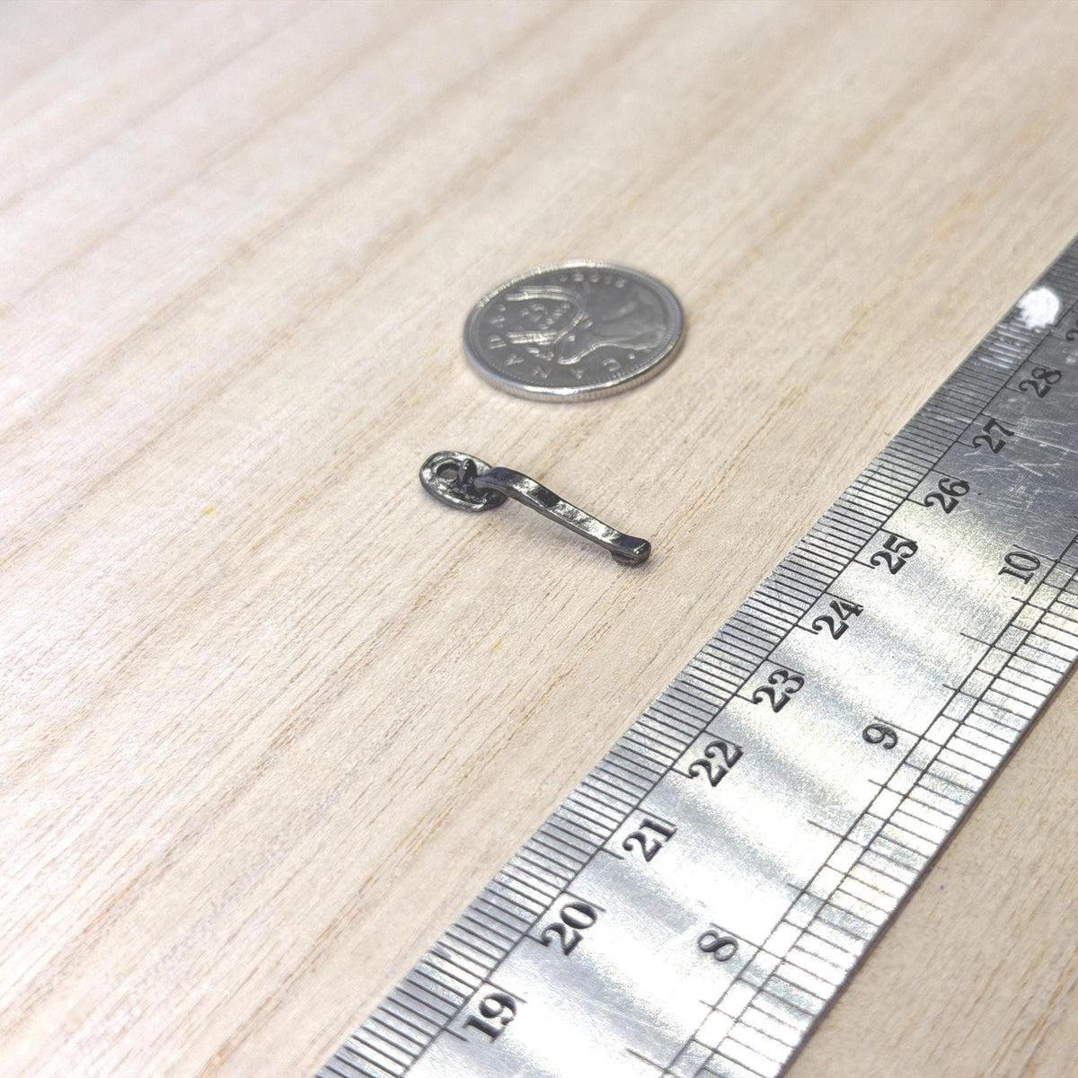 1:12 Scale Miniature Brass Door Handle Dollhouse Supply (gunmetal)
