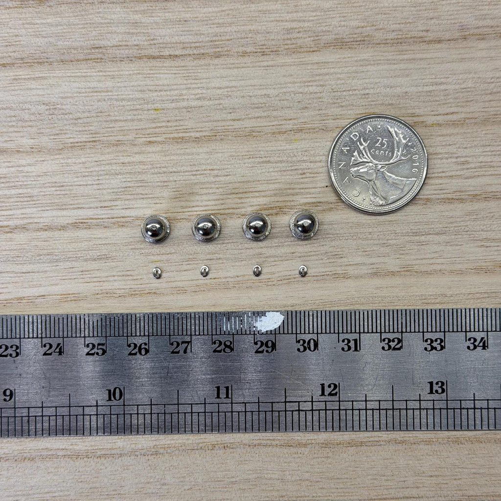 1:12 Scale Miniature Metal Round Door Knob with Keyhole 4 Pack Set Dollhouse Supply (silver)