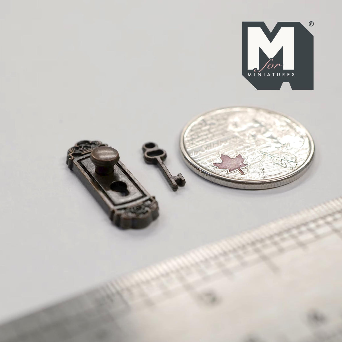 1:12 Scale Miniature Antique Bronze Dollhouse Door Knob Plate with Key, 15/16 inch tall