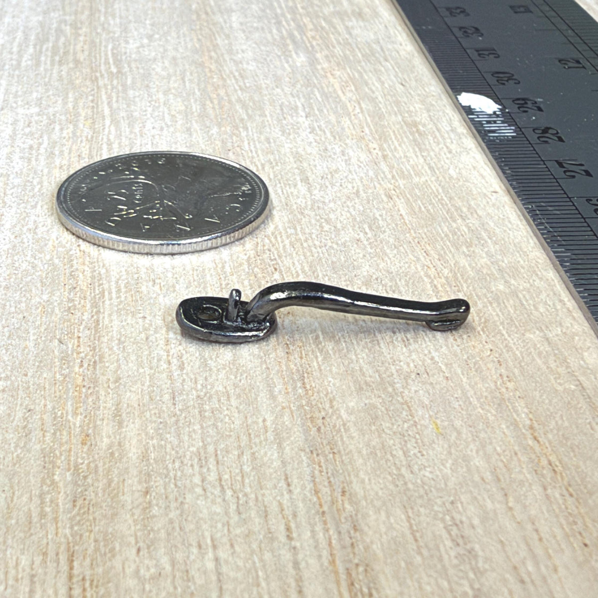1:12 Scale Miniature Brass Door Handle Dollhouse Supply (gunmetal)