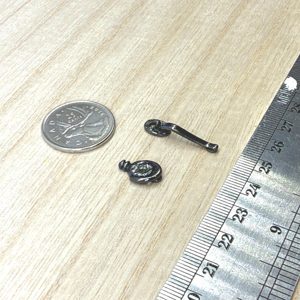 1:12 Miniature Door Handle and Knocker Set of 2 Dollhouse Supply (gunmetal)