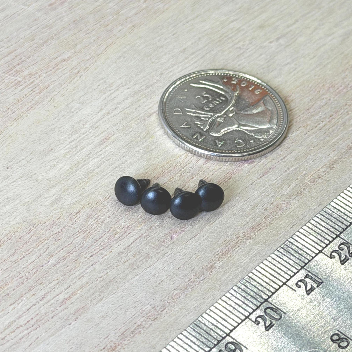 1:12 Scale Miniature Mushroom Knobs, Set of 4, 3/16 inch dia., DIY Dollhouse Supply (matte black)