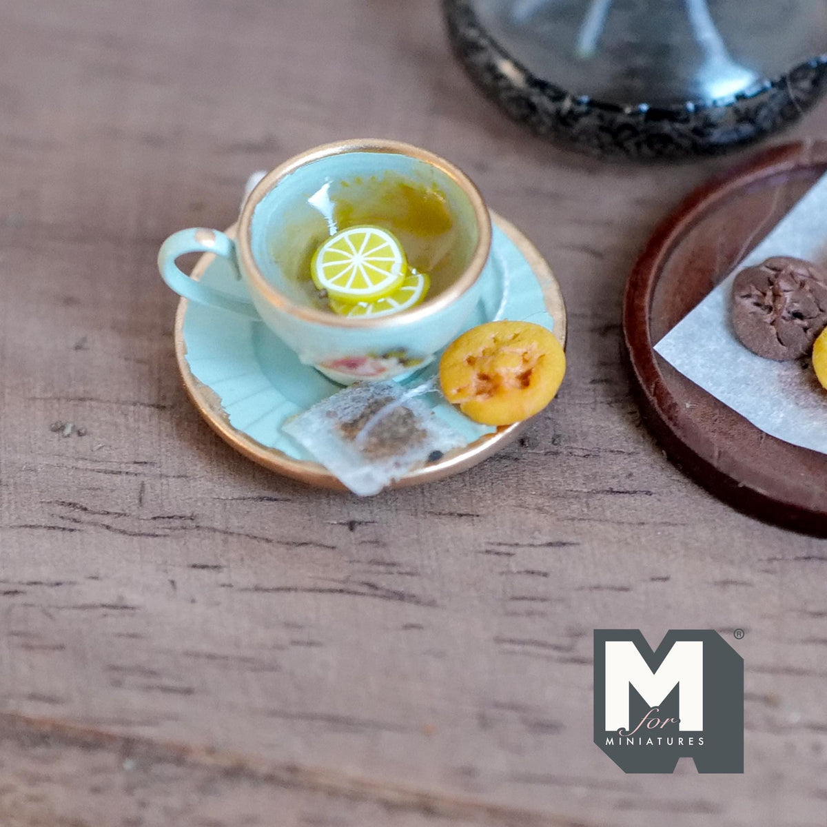 Tasse à thé au citron miniature avec soucoupe et biscuit, échelle 1:12, 3/4 inch de diamètre, décoration de maison de poupée (vert menthe)