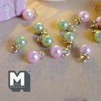 Ornements de Noël miniatures à l'échelle 1:12 avec boîte de rangement et fil de laiton, ensemble de 12, décor pour maison de poupée (rose et vert menthe)