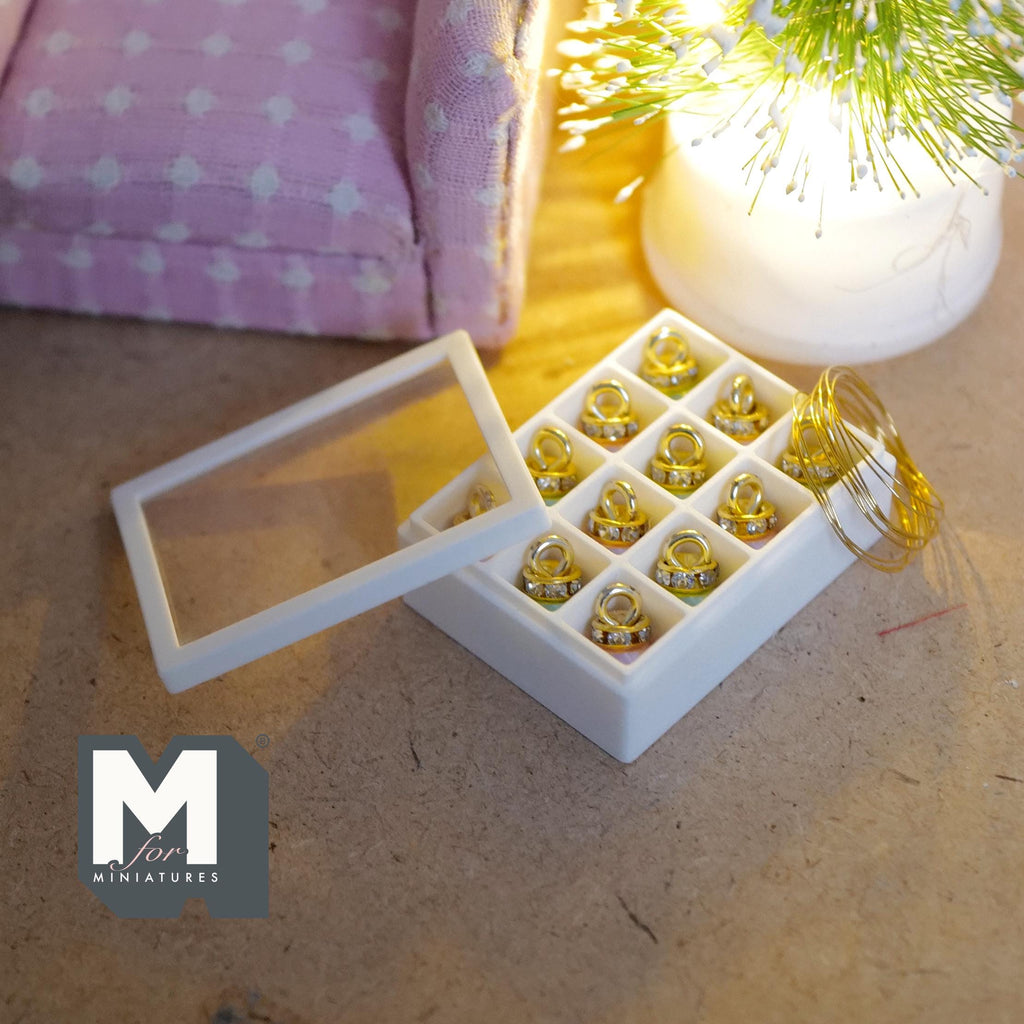 Ornements de Noël miniatures à l'échelle 1:12 avec boîte de rangement et fil de laiton, ensemble de 12, décor pour maison de poupée (rose et vert menthe)