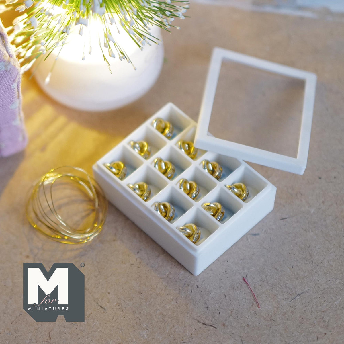 1:12 Scale Miniature Christmas Ornaments with Storage Box and Brass Wire, Set of 12, Dollhouse Decor (light blue and pearl white)