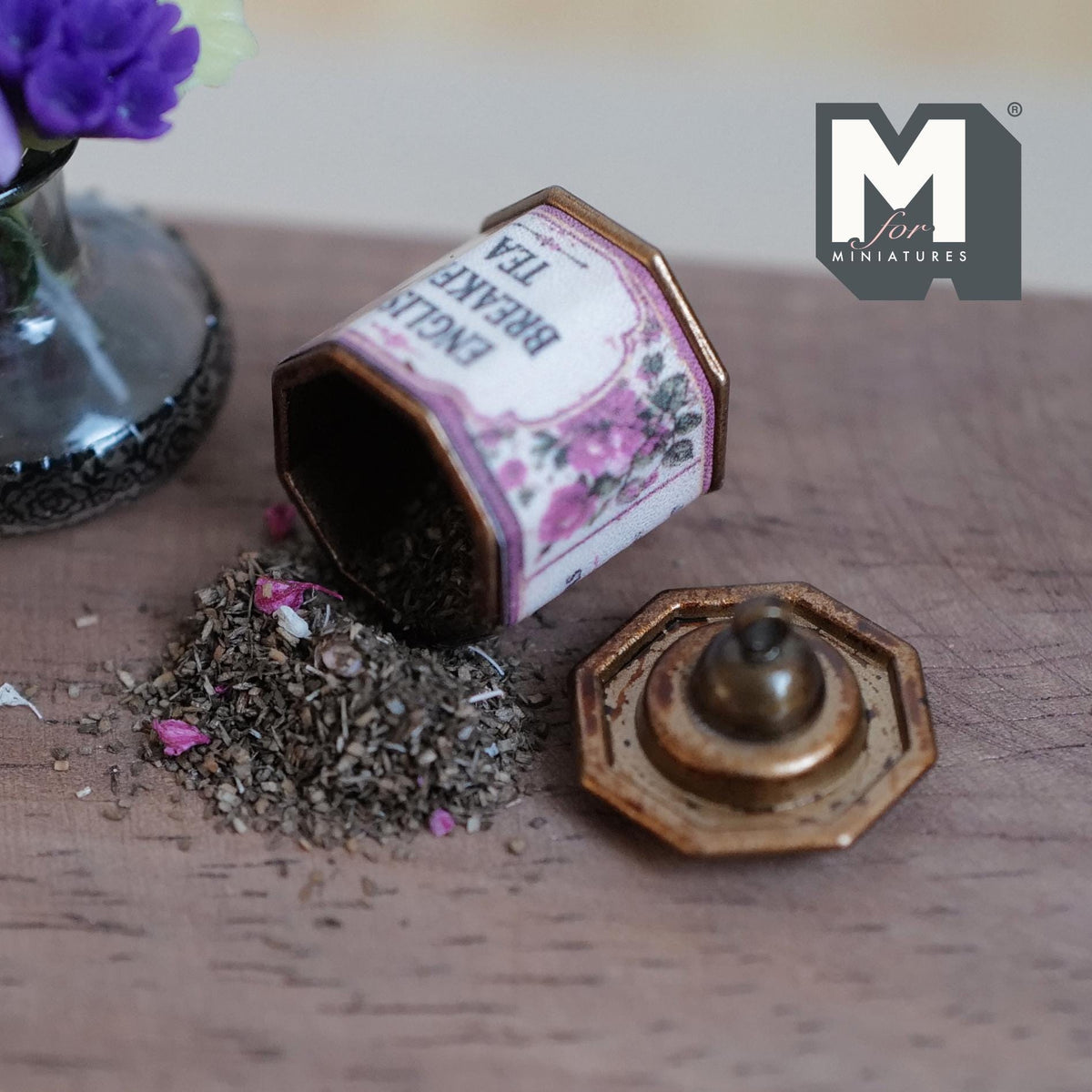 1:12 Scale Miniature Metal Octagonal Tea Tin with Removable Lid and Loose Tea Leaves, 11/16 inch dia., Dollhouse Decor (English breakfast)