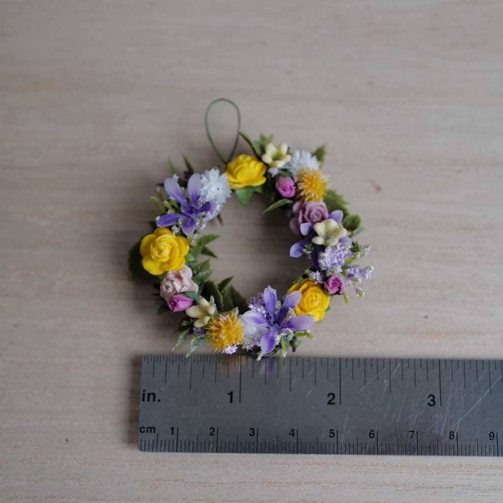 1:12 Scale Miniature Spring Flower Wreath with Roses, 2-1/8 inch dia., Dollhouse Decor