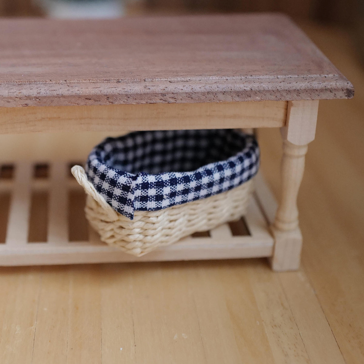 1:12 Scale Miniature Oval Woven Basket with Navy Gingham Lining and Loop Handles, 2-3/16 inch long, Dollhouse Decor