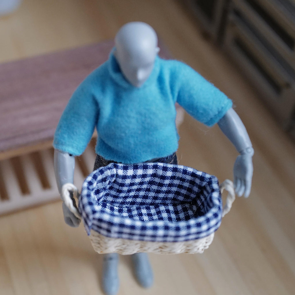 1:12 Scale Miniature Oval Woven Basket with Navy Gingham Lining and Loop Handles, 2-3/16 inch long, Dollhouse Decor