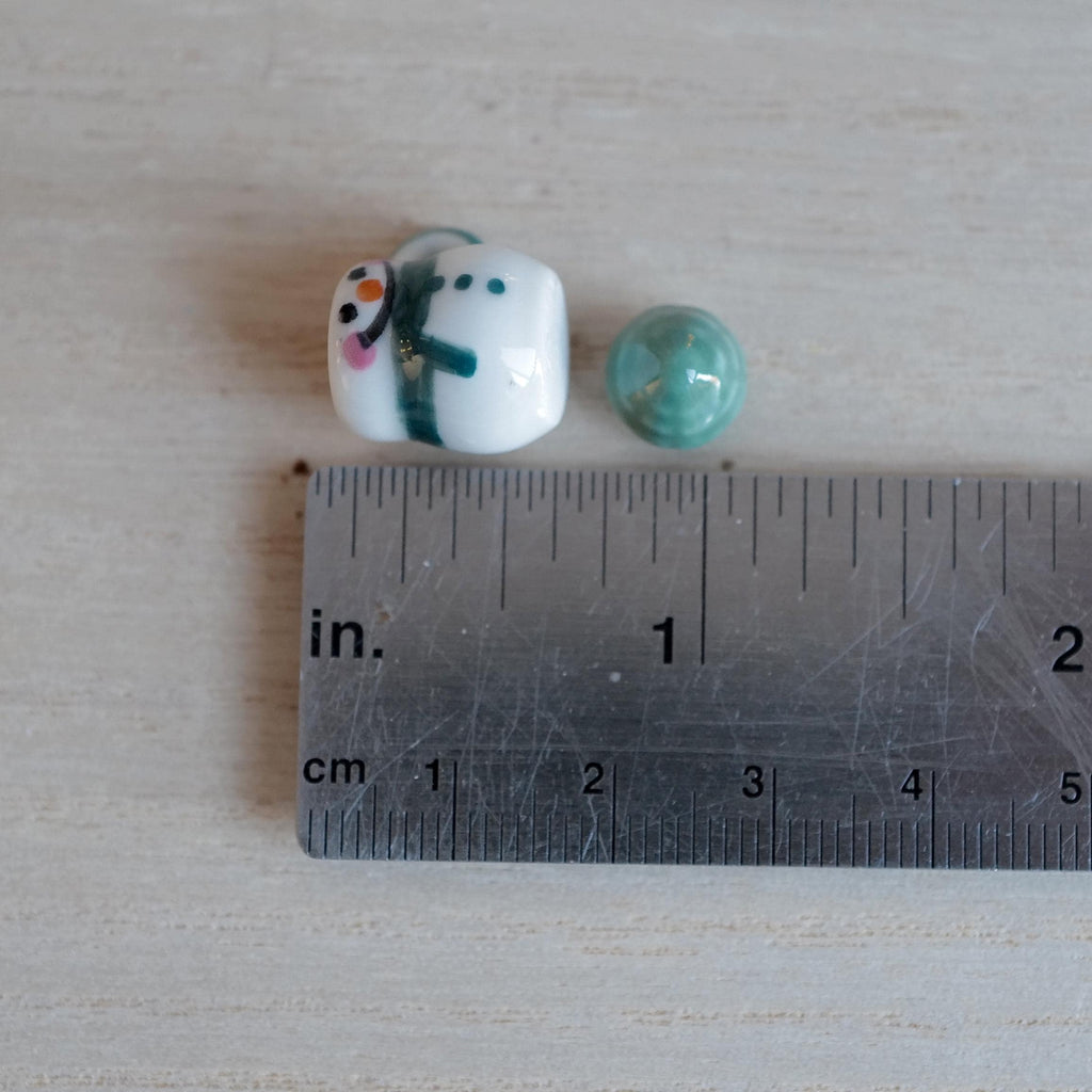 1:12 Scale Miniature Christmas Snowman Mug with Hot Chocolate and Cone Hat Lid, 13/16 inch tall, Dollhouse Decor (green) (non edible)