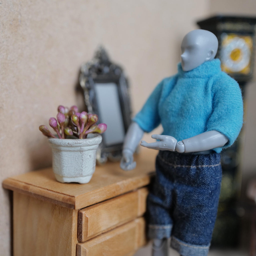 Miniatyr-potteplante i leire i skala 1:12, patinert sekskantet potte med rosa blomsterknopper, 1 tomme diameter, DIY-tilbehør til dukkehus (lysegrønn)