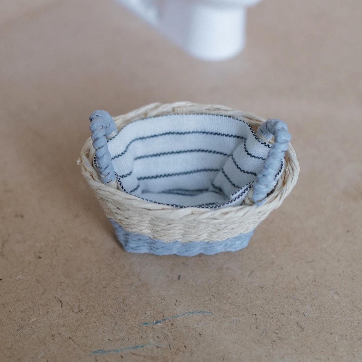 1:12 Scale Miniature Two Tone Woven Laundry Basket with Striped Fabric Lining, 2-1/16 inch long, Dollhouse Decor (gray)